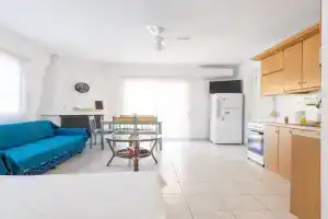 myShell House, Polykhrono