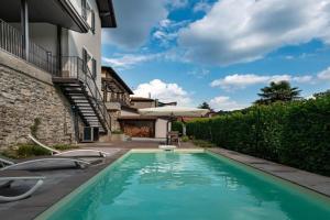 MG House Luxury, Como