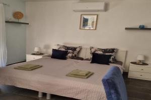 Studio apartment LENI, Bagnole