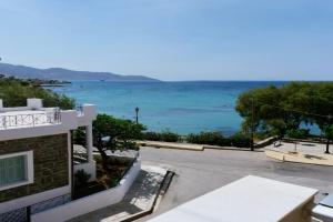 Ammos Luxury Suite Apartments, Karistos