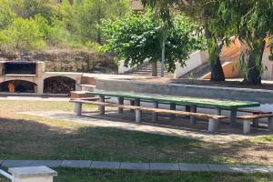 AYRES APART, Coma-Ruga