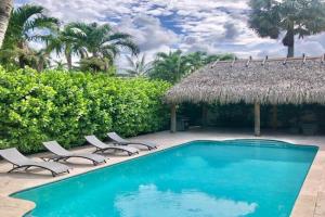 Villa Palma-Hollywood Beach-Private Pool & Beachwalk!, Hollywood