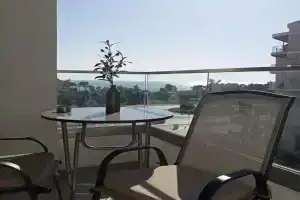 OLIVA apartment, Bar