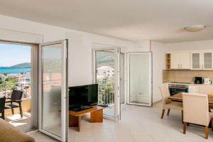 Apartments Lille, Igalo