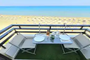 Beach Serenity Studio on Makenzy, Larnaka