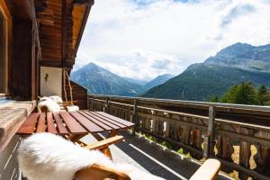 Mirador auf der Sonnenterrasse von Apartments, Saas Fee