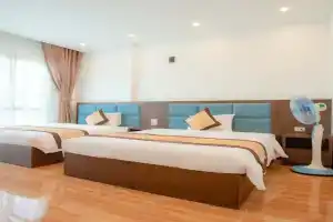 Duc Manh Hotel (Đức Mạnh Hotel), Halong