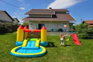 Sienas Holiday Home, Vrnyachka Banya