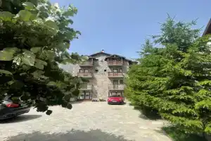 natyra balcony Hotel, Valbonë