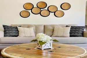 Heavensville Haven - One bedroom apartments, Evansville