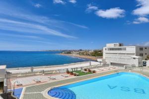 Nice apartment with balcony, San Agustin