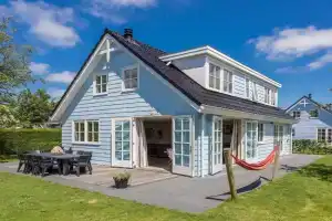 Holiday Home near Dutch Coast & Green Park, Noordwijkerhout