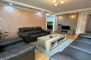 Nikki’s Apartment, Podgorica