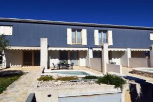 Holiday Home in with Pool near Sea, Bagnole