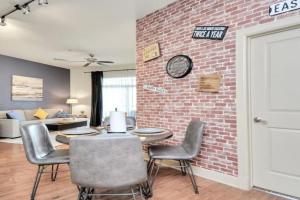 Lux Mid-Rise Walking Distance to NRG Stadium Apartments, Houston