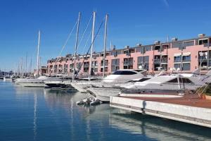 Bilocale sull'acqua al Porto Antico Apartments, Genoa
