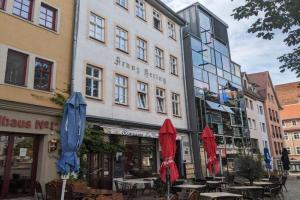 Ferienwohnungen amer Markt, Mitten im Zentrum, für bis zu 5 und 6 Personen Apartments, Jena