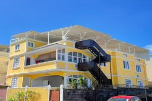 Villa de la Playa, Pointe d'Esny