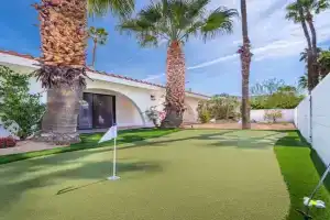 Mountain View Mid-Century Guest house, Palm Springs