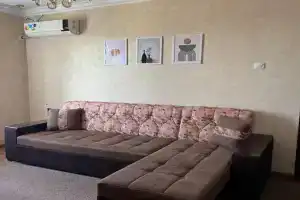 Apartamenty s obstanovkoy, 5 etazh, Tashkent