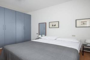 Design dwelling near Policlinico, Modena