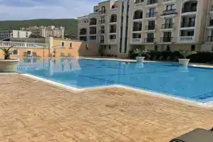 k.k Villa Astoria 5, Elenite