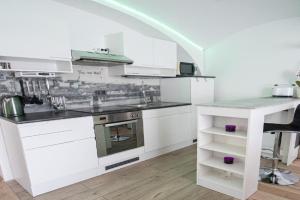 Apartment MaRI&BoR-No Stairs, Easy Access, Maribor