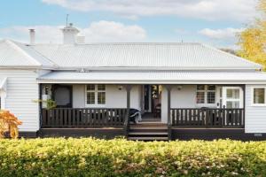 Newman House, Daylesford
