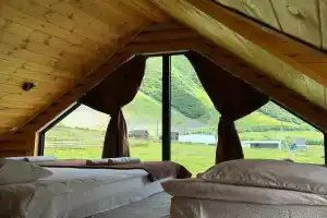 Wooden hut Apartments, Kazbegi