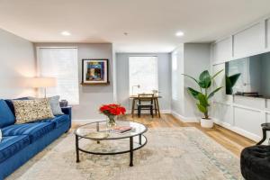 Charming Vacation Rental in Old Town! Apartments, Alexandria