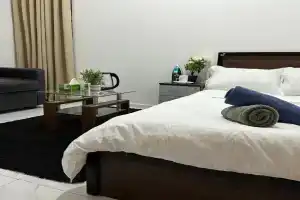 Abu Dhabi Centre - Elegant Spot Guest house, Abu Dhabi City