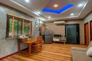 Ban Aob Maiy(บ้านโอบไม้) Guest house, Sakon Nakhon
