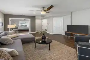 Comfortable 2BR Condo near City Center Apartments, Cincinnati