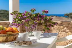 Sardegna Casa Mirta vista mare e wifi, Isola Rossa