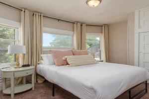 Historic 3 Bed 1 bath Near Downtown Apartments, Spokane