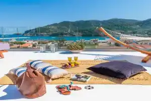 To Nissi Guest house, Skopelos Town