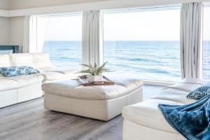 CB-2445A - Casa De Los Sueños | Unit A, Carlsbad