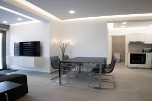 Phaedrus Living: Luxury Mackenzie Flat Apartments, Larnaka