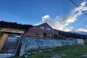 Peak House, Kazbegi