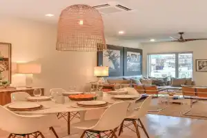Modern Serenity and Luxurious Finishes Guest house, Asheville