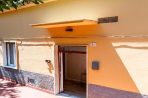 CIVICO 11 Accogliente trilocale per 4 persone con 2 bagni e posto auto riservato Apartments, Perugia
