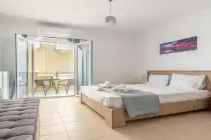 Urban Apt Next University 5 Apartments, Amoudara