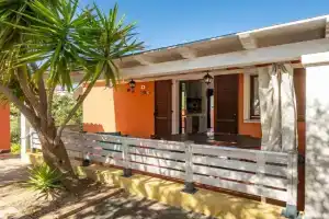 D Home Guest house, Monte Nai
