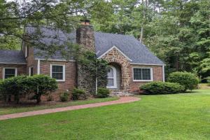 Duke Forest Gem! 3BR, sleeps 7 Guest house, Durham