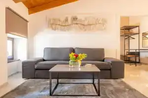 AAA Apartments & Rooms with free private parking - reservation needed, Stignano di Pola