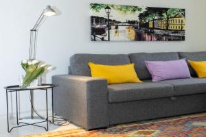 Art Deco Flat in Punavuori, High Ceilings & Lift Apartments, Helsinki