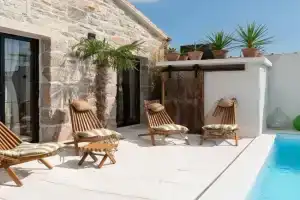 Blacksmith's House - rental house with heated pool, Posedarje