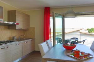 Residence Claudia int. V - Vacanza Apartments, Pineto