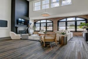 Top Floor Penthouse Lofts, Atlanta