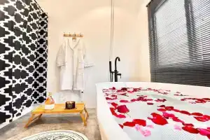 Studio S Conceptual Homestay Station 18 -, Ipoh